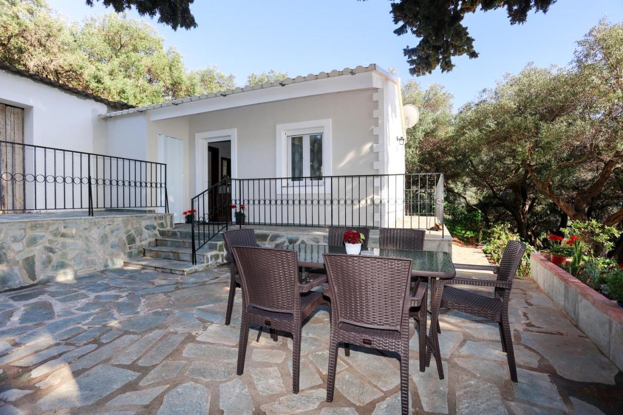 Amaryllis Seaview House By Guestcorfu Apartment Paramonas  Bagian luar foto